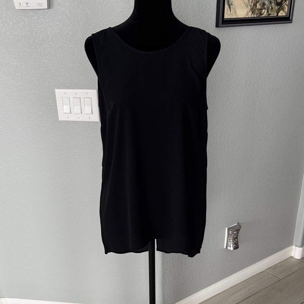 Black Sleeveless Top!!!